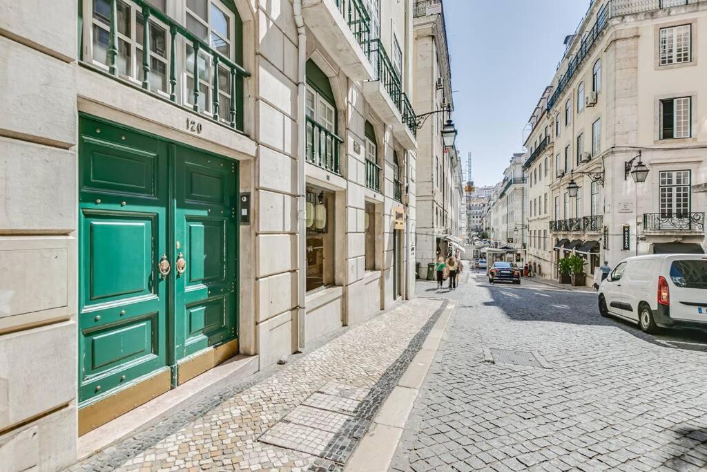 Made For The City Lovers- Urban Charm In Chiado Lisboa Extérieur photo