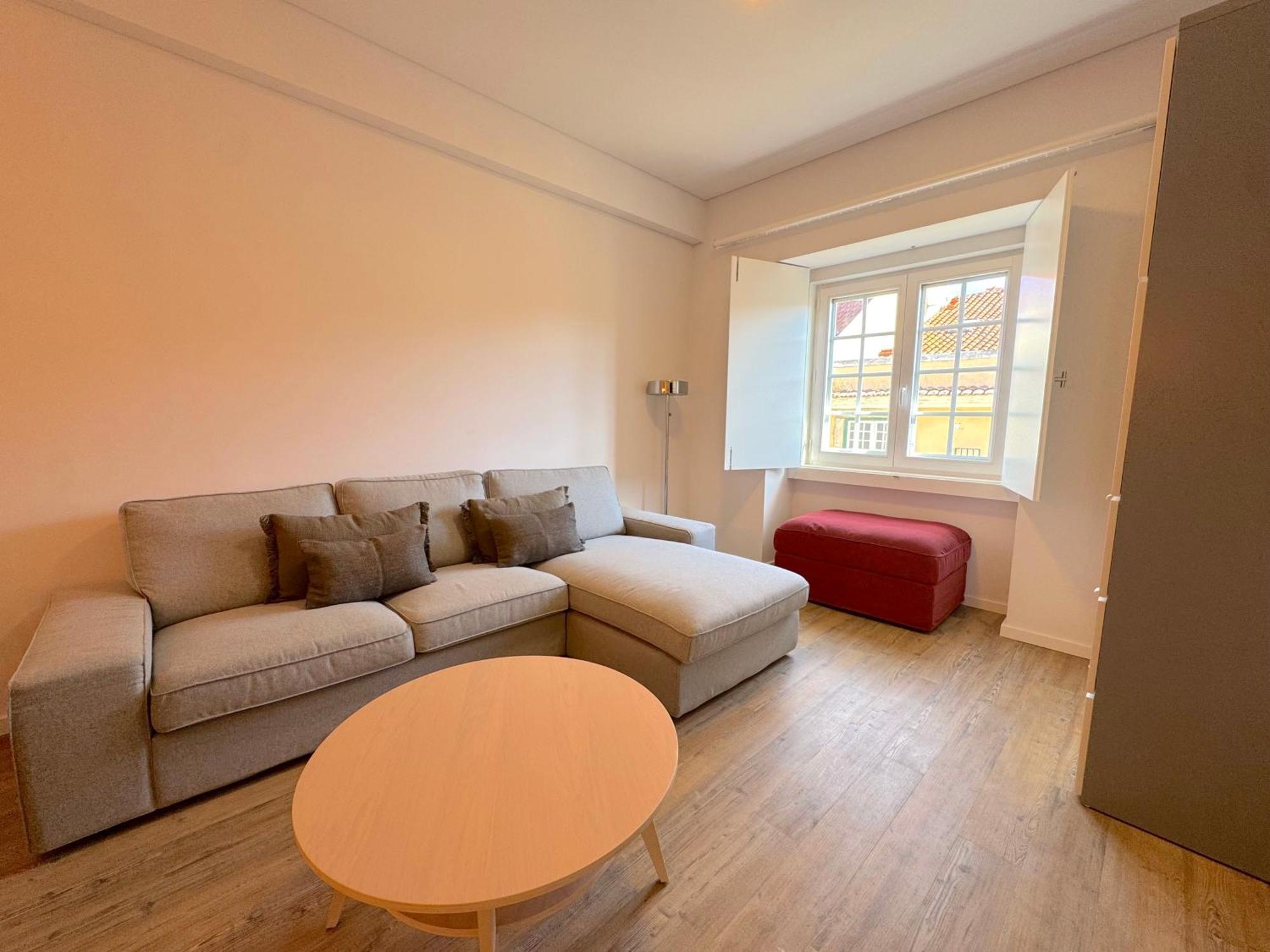 Made For The City Lovers- Urban Charm In Chiado Lisboa Extérieur photo